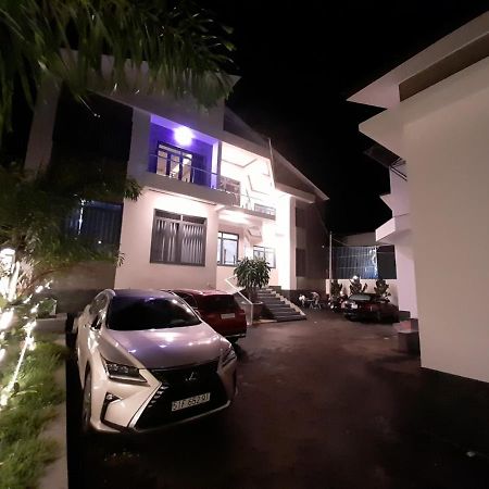 Khach San Nguyen Long Hotel Бао Лок Екстериор снимка